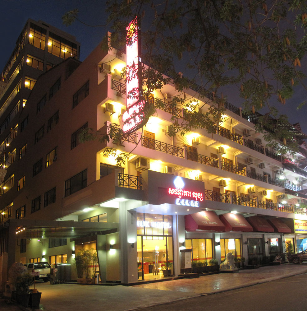 Lux Riverside Hotel & Apartment image 1